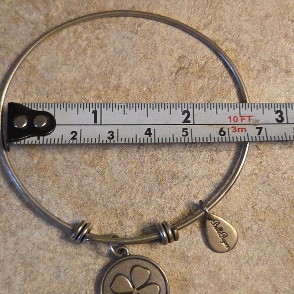 Bella Ryann Shamrock Charm Silver-Tone Bangle Bracelet Irish St Pats - Picture 4 of 6